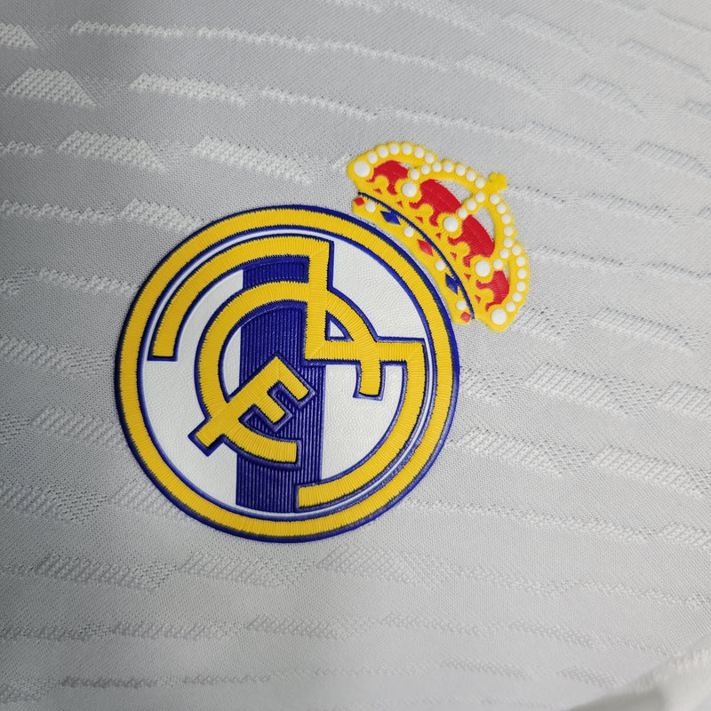 Camiseta Real Madrid Primera 23/24 - Versión Jugador AD Hombre - Parches Campeón del Mundo