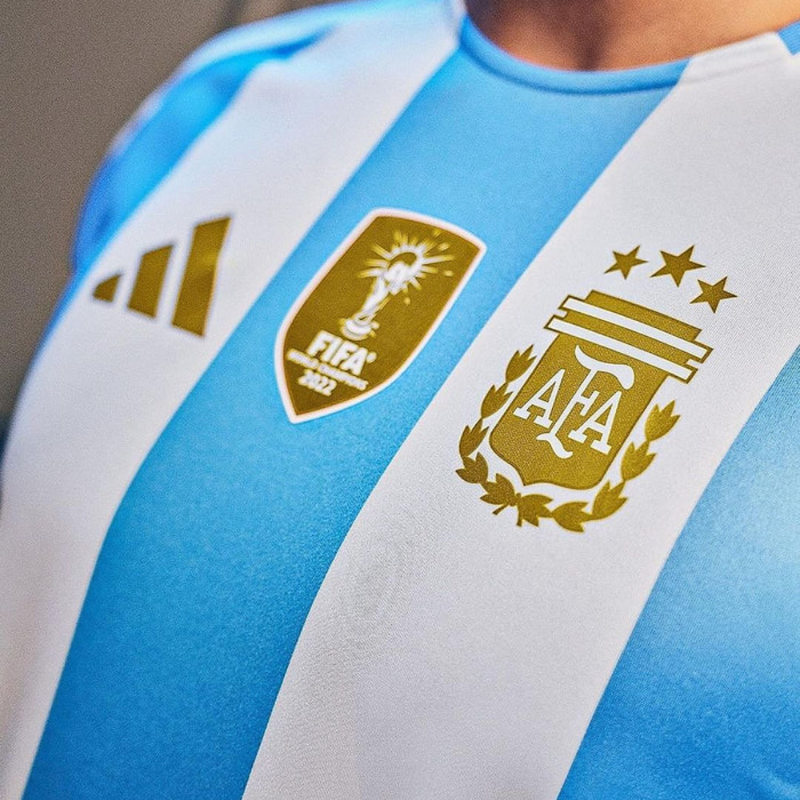 Camiseta Argentina Local 24/25 - AD Torcedor Masculina Patch Campeão